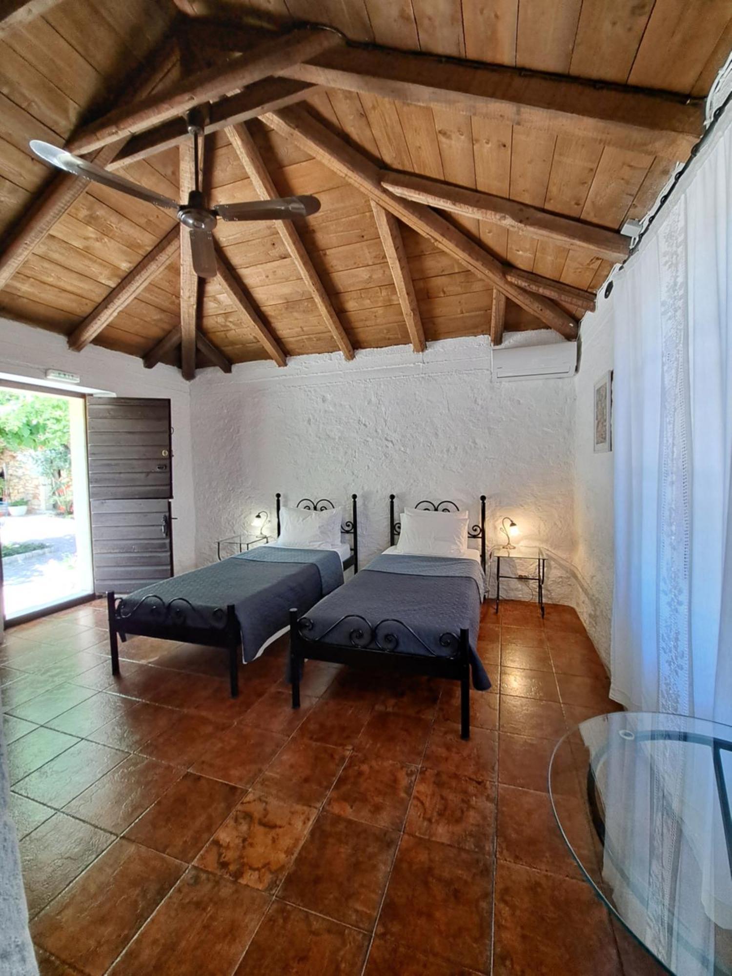 Tsivouli Accommodation Lithakia  Eksteriør bilde